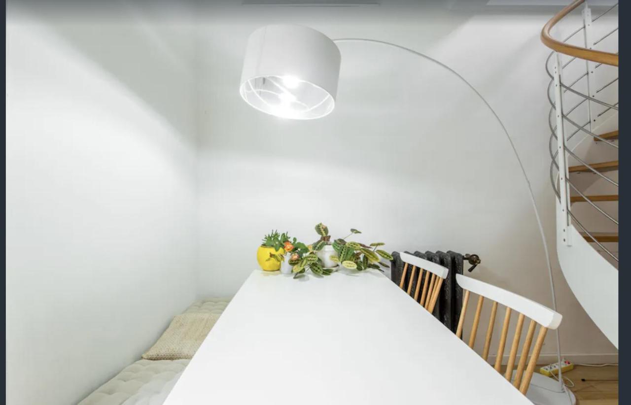 Paris Petit Appartement Lumineux Et Atypique מראה חיצוני תמונה