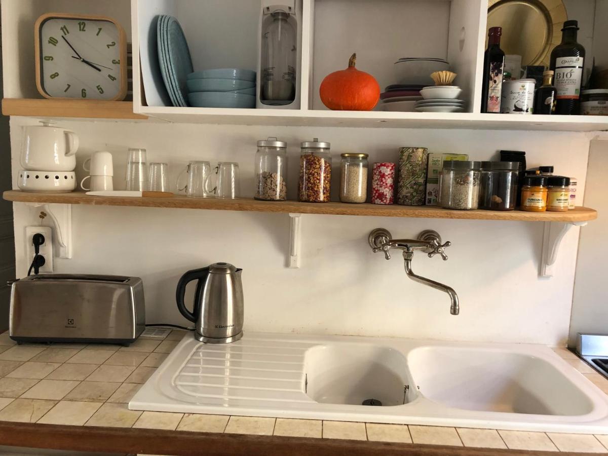 Paris Petit Appartement Lumineux Et Atypique מראה חיצוני תמונה